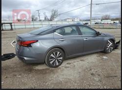 نيسان ألتيما